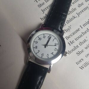 Toni Quartz Black Watch